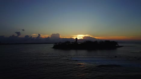 Isla-De-Sacrficios-En-Veracruz-Al-Atardecer