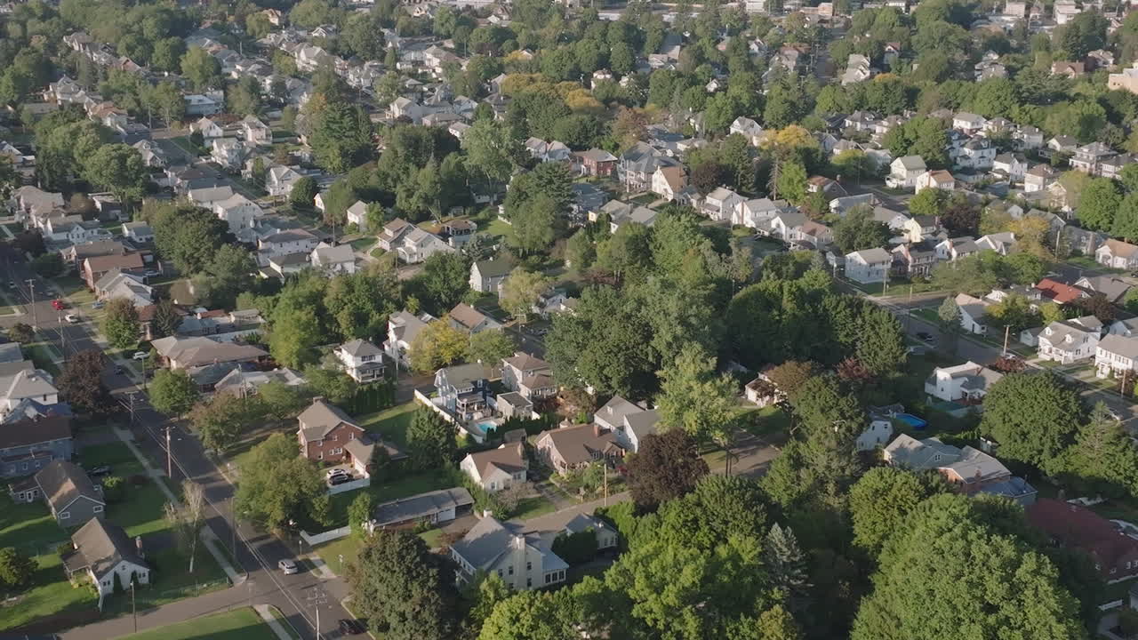 vista aérea de un barrio suburbano