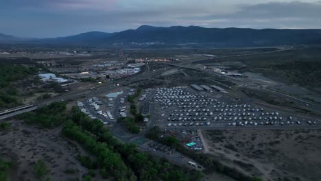 Vista-De-Campings-Cerca-De-La-Ciudad-De-Sedona-En-Arizona,-Estados-Unidos