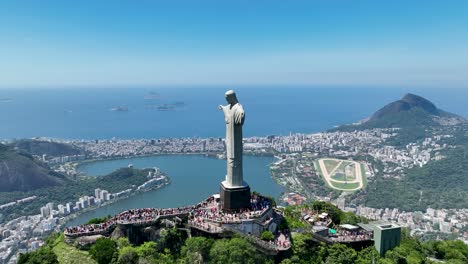 Christus-Der-Erlöser-In-Den-Corcovado-bergen-In-Rio-De-Janeiro-Brasilien