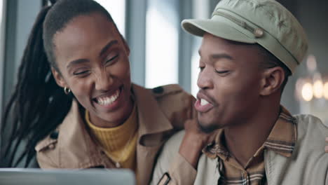 Kiss,-laptop-or-happy-black-couple-in-restaurant