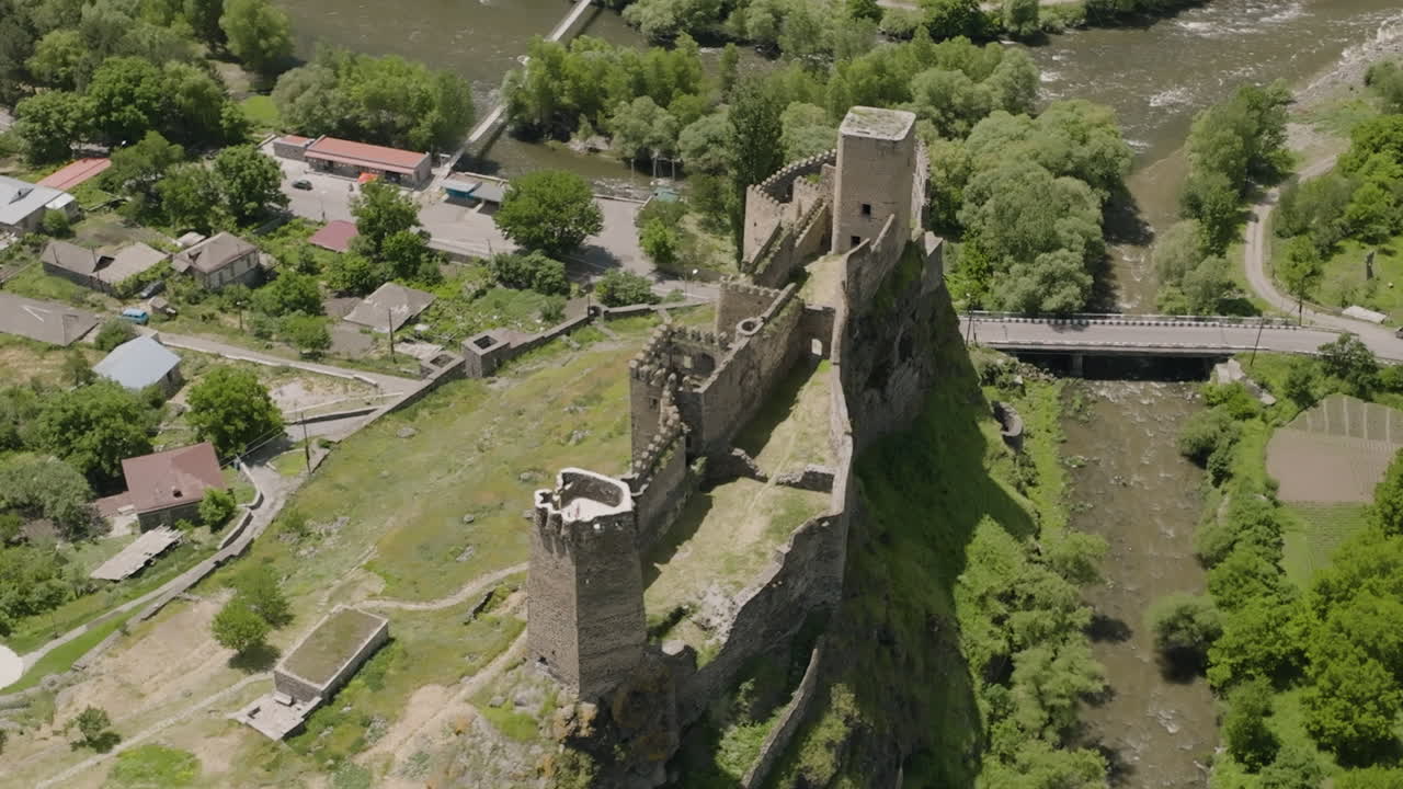 赫爾特維西堡 (khertvisi fortress) 從上面看
