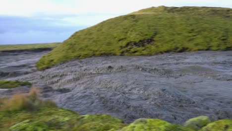 Eine-Gletscherflut-Im-Fluss-Eldvatn-In-Südisland,-Verursacht-Durch-Geothermische-Aktivität-Unter-Einem-Gletscher