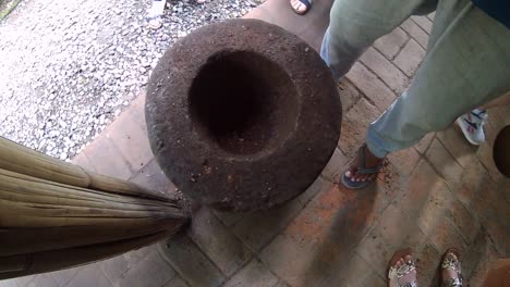 manual coffee grinding in bali