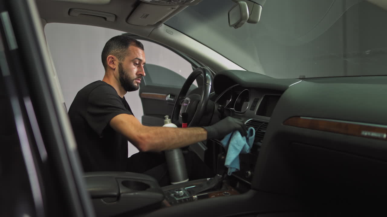 limpieza profesional del interior de los automóviles