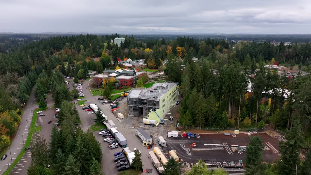 construcción de un edificio de la escuela universitaria en puyallup, washington, ee.uu.