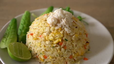 fried-rice-with-crab-on-plate