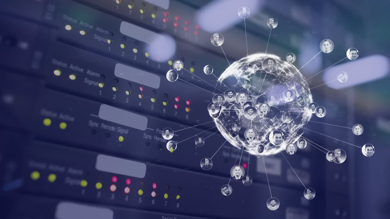 컴퓨터 서버의 클로즈업과 대비하여 회전하는 비즈니스 프로필 아이콘의 글로브의 애니메이션