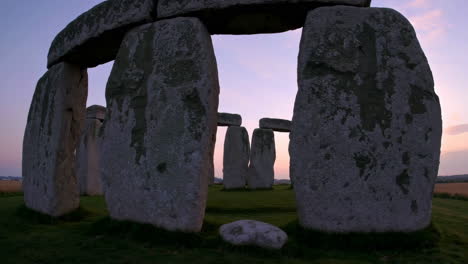 stonehenge at sunrise/sunset