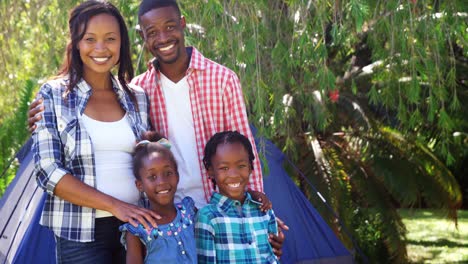 Portrait-of-family-posing-and-smiling