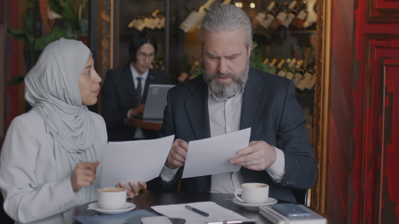 Business Meeting in Cafe