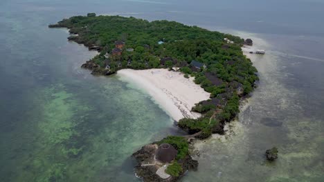 Vista-Aérea-De-La-Isla-Chale,-República-De-Kenia,-África-Oriental