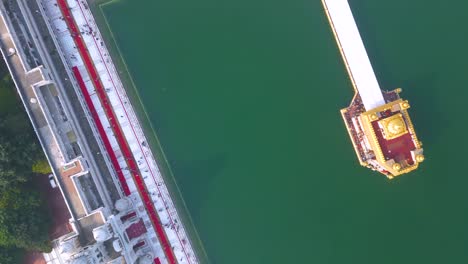 el templo de oro, también conocido como el harimandir sahib, vista aérea por el dron dji mini3pro