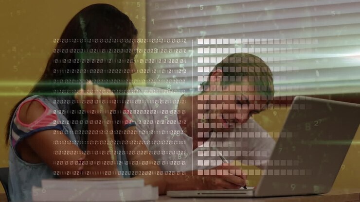 Animazione di elaborazione dati su nuvole di consegna sorridenti