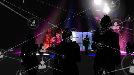 red de iconos de perfil contra un grupo de personas bailando en una discoteca