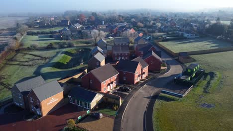 Neubau-Einer-Kostengünstigen-Wohnsiedlung-Und-Häuser-Auf-Dem-Land-In-England