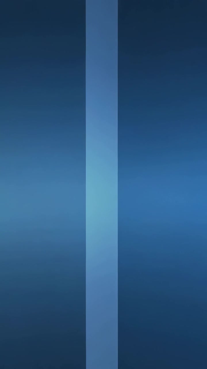 Vertical video: Playback starting, vertical blue band narrowing and widening on screen for shimmer