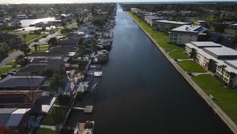 Aerial-view-of-waterfront-homes-on-the-canals-of-New-Port-Richie,-Florida