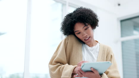 Tableta,-Llamada-Telefónica-Y-Mujer-De-Negocios-Hablando