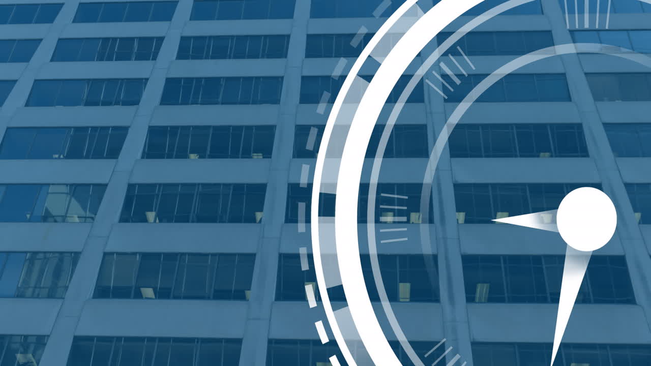 animación de reloj digital sobre vista de ángulo bajo del edificio en el fondo.