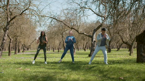 People-doing-sports-in-the-forest