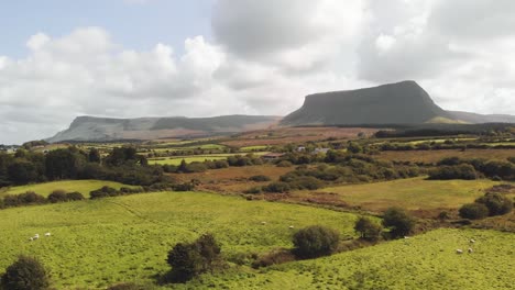 Aerial-views-of-Benbulben-Mountain-in-the-Darty-Mountain-in-Sligo,-Ireland