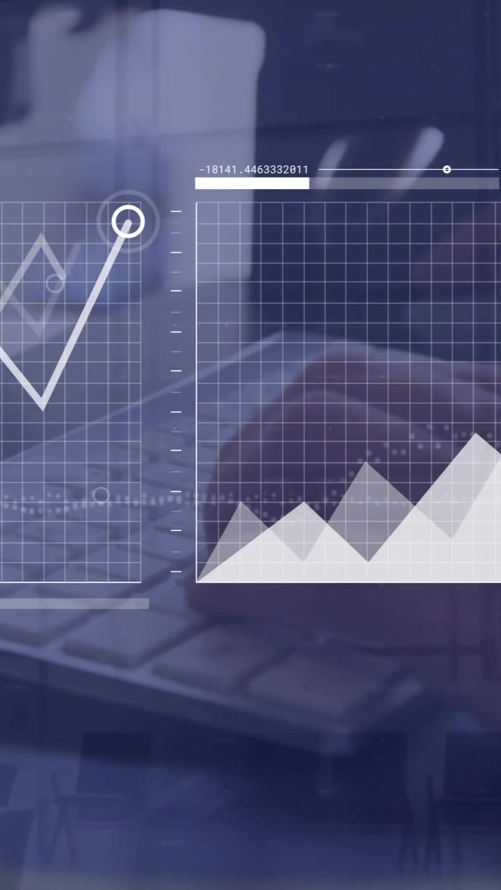 Animation af finansiel databehandling over kaukasisk forretningsmand ved computer