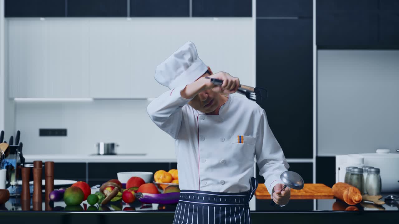 cocinero cansado en la cocina