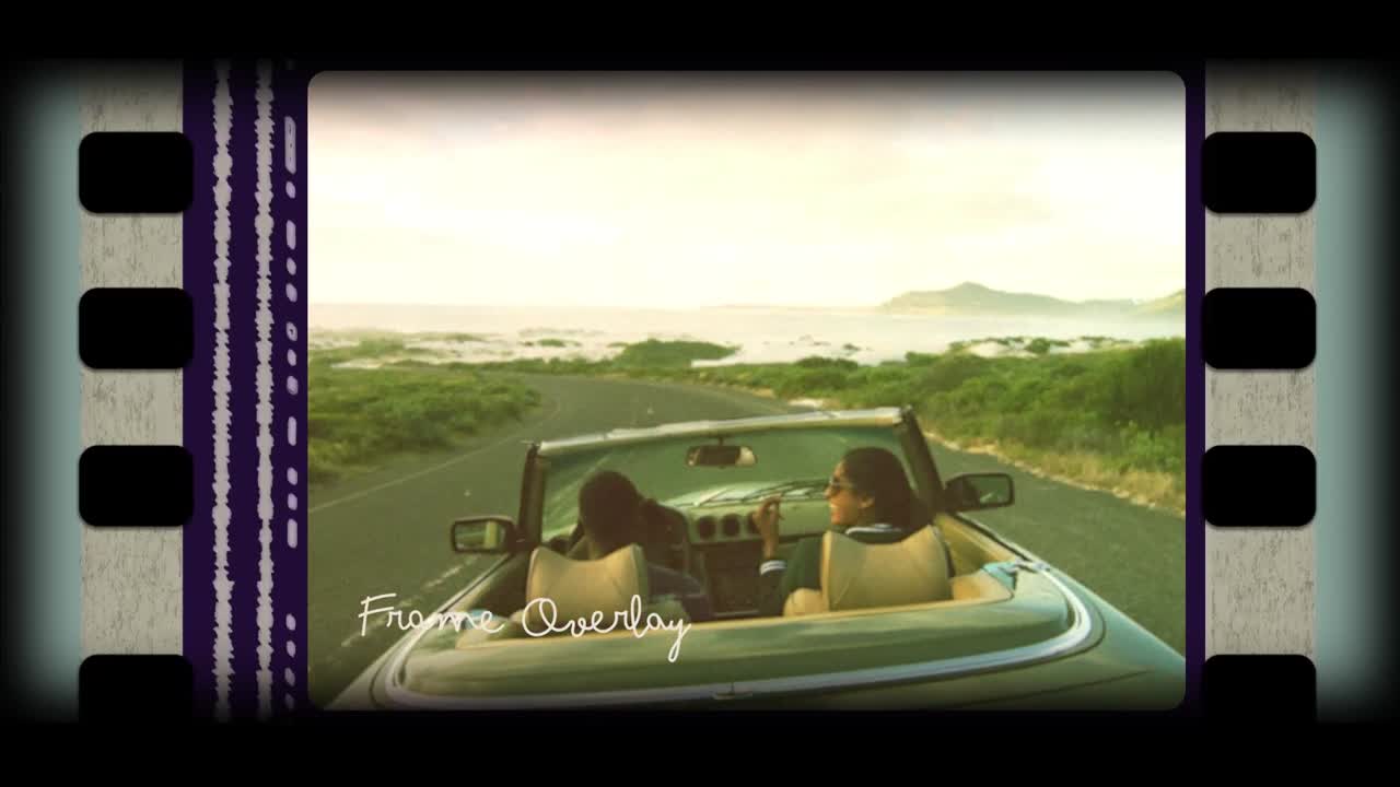 Viaggio in auto decappottabile con effetti pellicola vintage