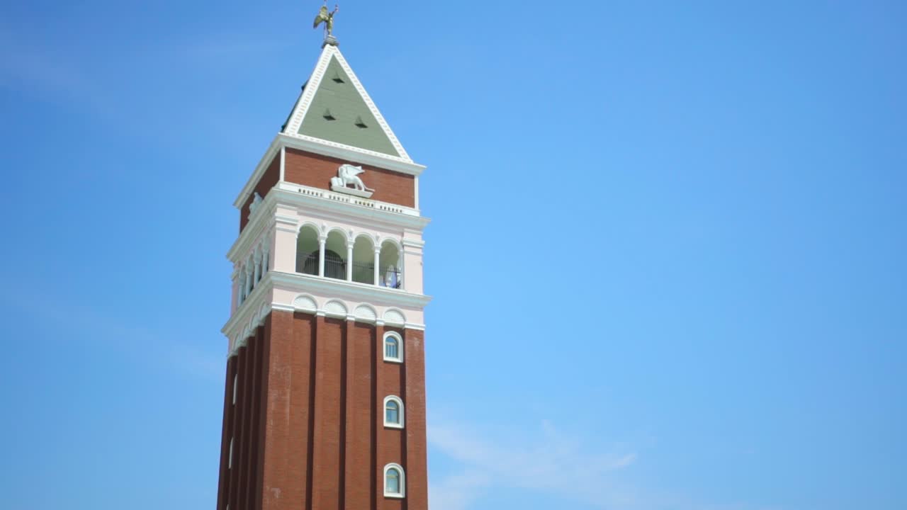 реплика венецианской колокольни