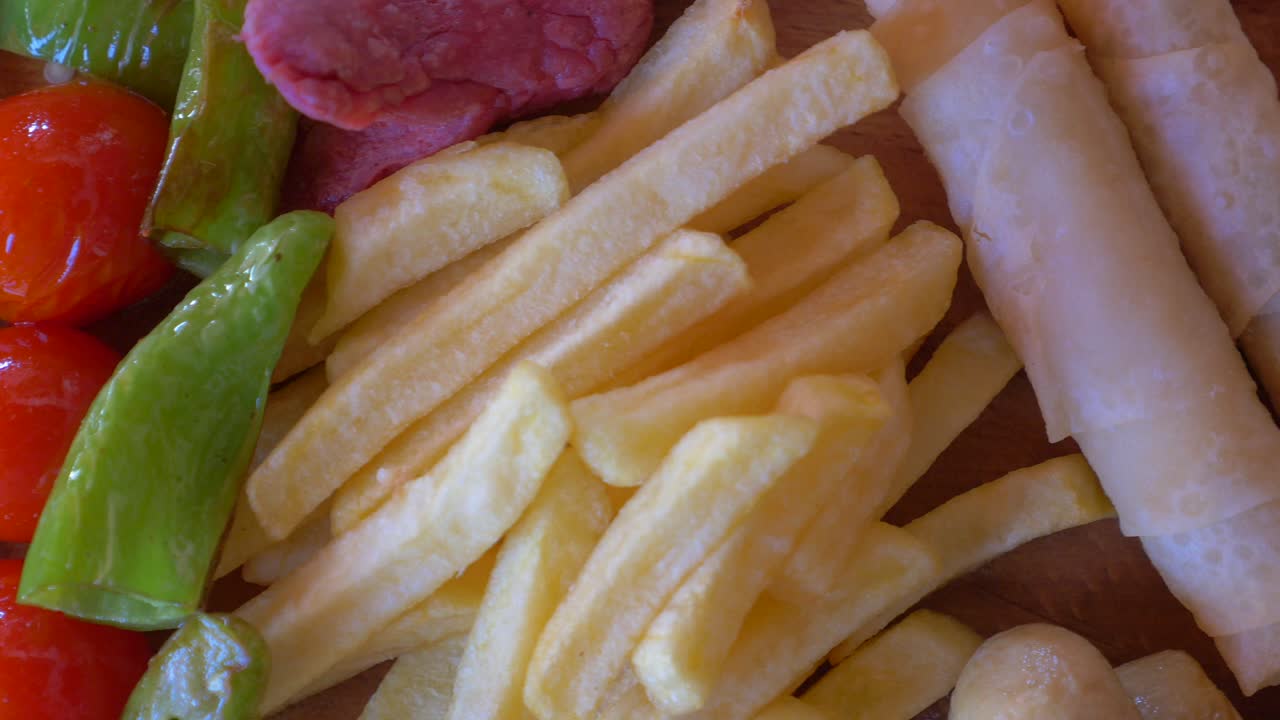Variedade de Pratos de Comida Turca