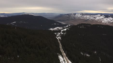 Kamloops&#39;-Harper-Mountain-Drive:-Eine-Malerische-Reise-Durch-Die-Wunder-Der-Natur