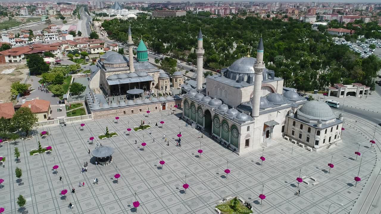 ciudad y mezquita vista aérea 3