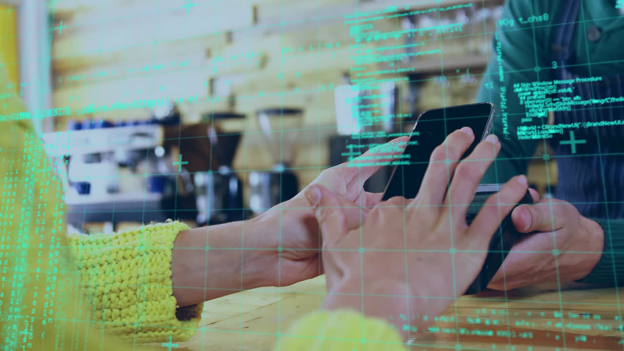 스마트 폰으로 결제하는 백인 여성에 대한 데이터 처리 애니메이션