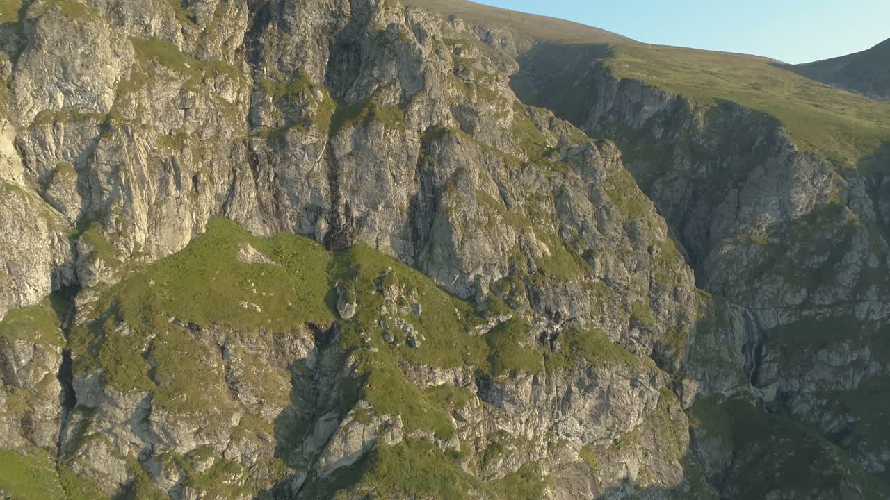 발칸 산 - 보테브 피크 계곡