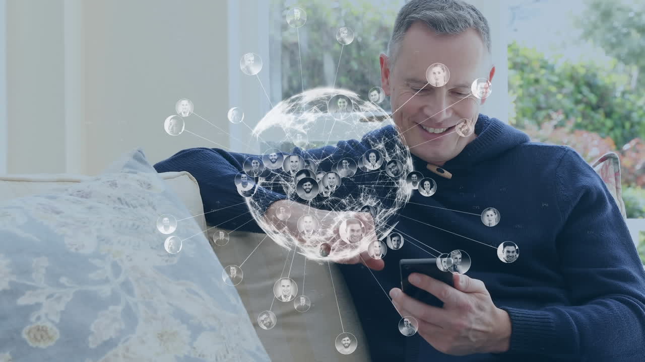 animación del globo con una red de conexiones sobre el hombre usando un teléfono inteligente