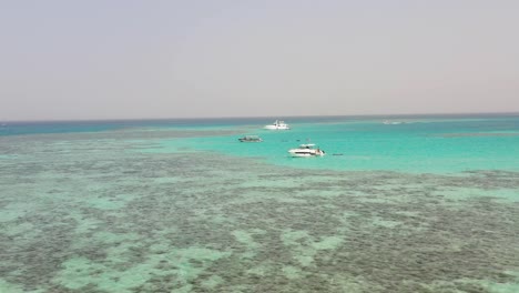 Aerial-Drone-shot-of-the-coral-reef