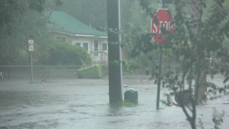 Calle-Inundada-Por-Huracan