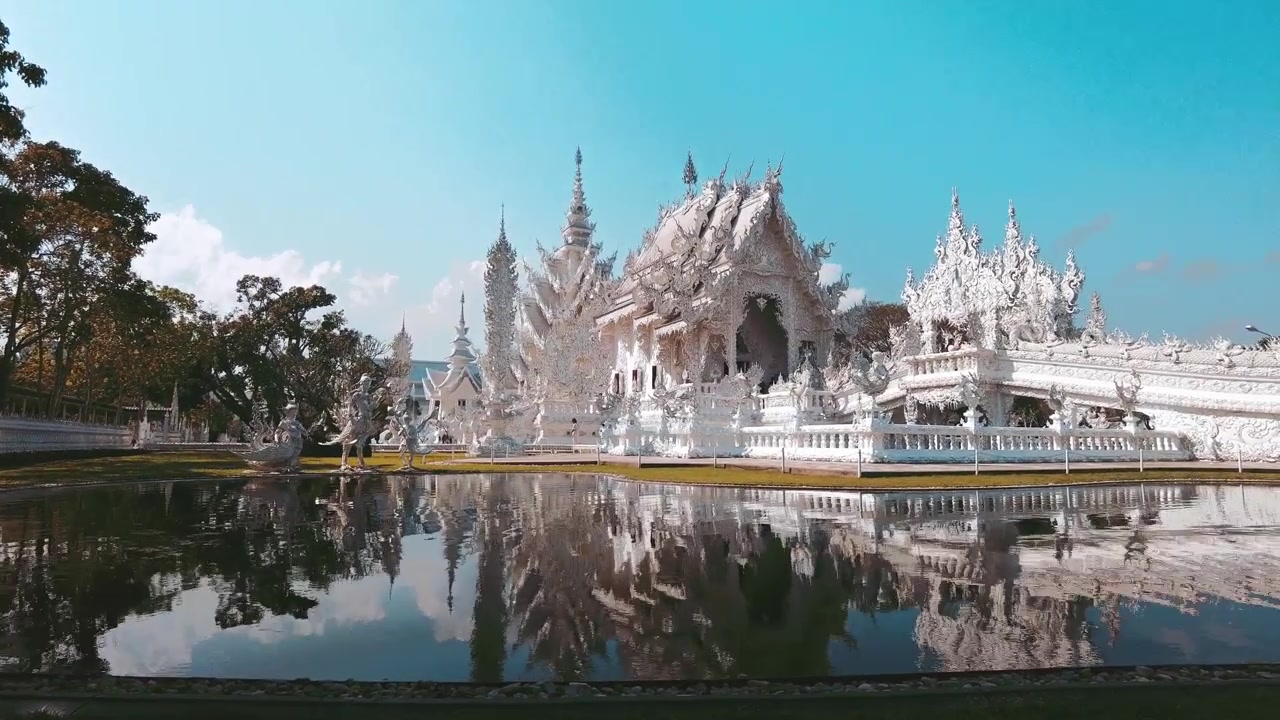 Ngôi Đền Trắng Phản Chiếu Góc Rộng Trong Nước, Cảnh Quay Dolly