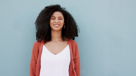 Feliz-Mujer-Negra-Ganadora-De-Brasil