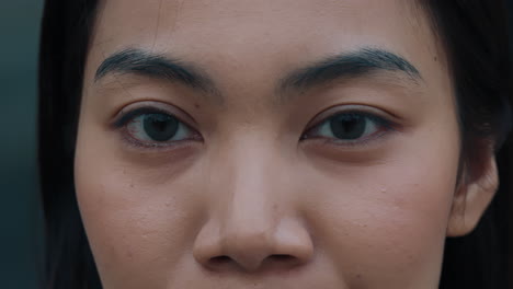primer plano de la cara de una mujer