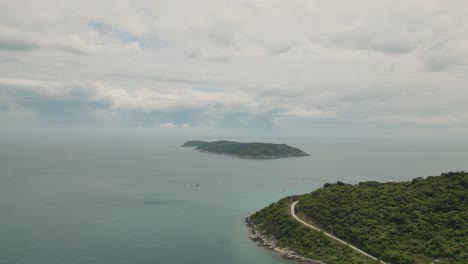 Vídeo-De-Drones-Sobre-La-Bahía-De-La-Reserva-Mundial-De-La-Biosfera-De-La-Isla-Cham-En-Vietnam-Oriental