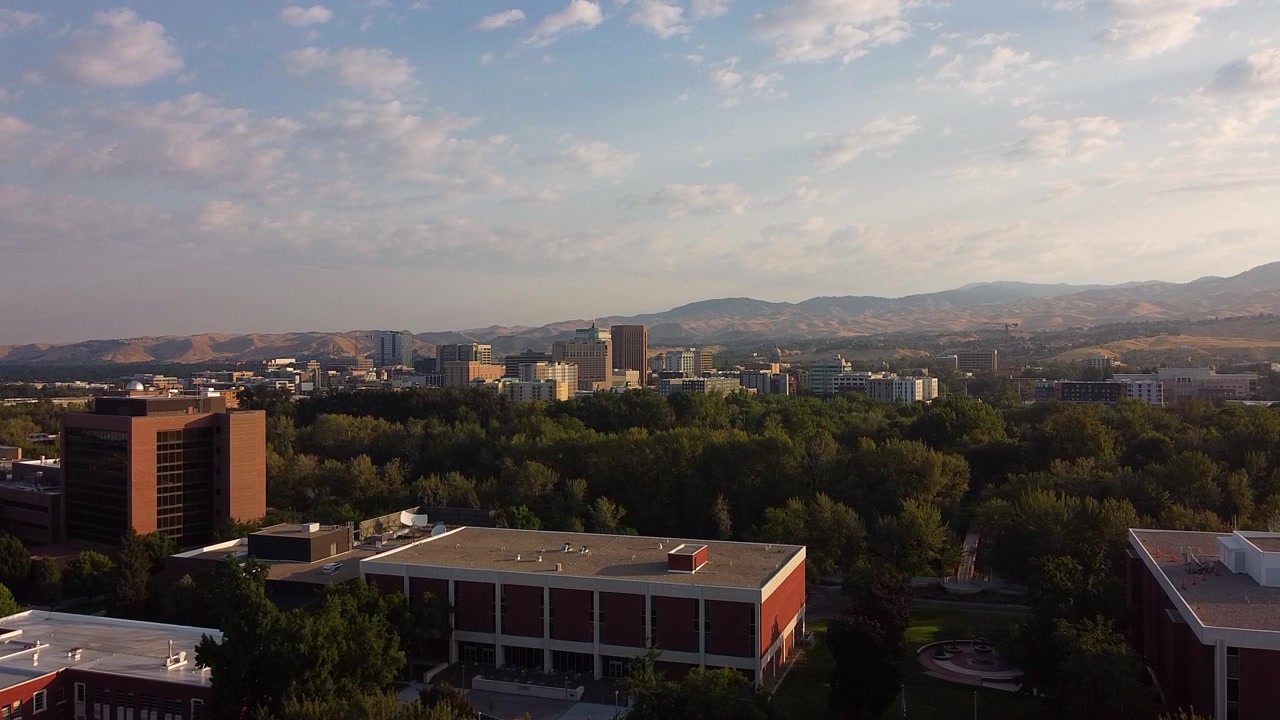 Ripresa aerea dello skyline di Boise, Idaho.
