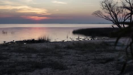 Schöner-Sonnenuntergang-Am-Englischen-Hafen,-Uruguay.-Zeitraffer