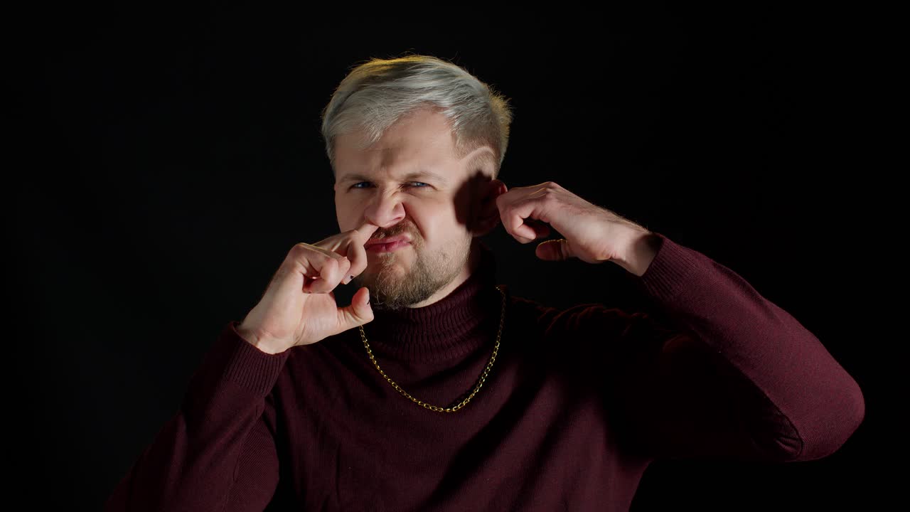 웃긴, 청한, 스타일리시한 남자, 코와 귀를 는, 을 제거하는, 무식한 습관, 나쁜 예절