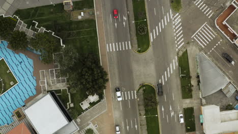 Panoramic-drone-shot-of-the-city-Ibarra,-Ecuador