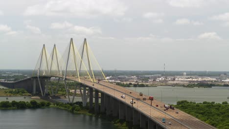 toma de establecimiento del puente fred hartman en baytown texas