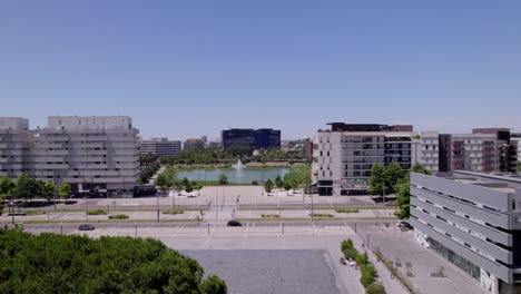 Architectural-buildings-around-a-pond-in-Montpellier,-France