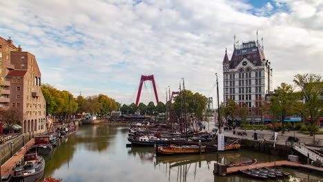 Vista-Del-Día-De-Otoño-Del-Viejo-Puerto-De-Rotterdam