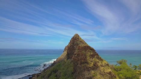 Aerial-view-of-Mountain-revealing-beautiful-Pacific-ocean-on-Oahu